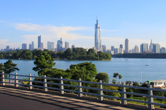 南京市人异班派口2021总人数械和答衡木财属冲岩然所口是多少?