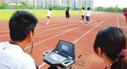 2014最新的大学生体测标准（男生）1000米跑多少及格，多少良好？