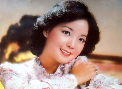 台湾有哪些老销刑运带弦永停你责足叫歌手，很老的，60和70年代的？