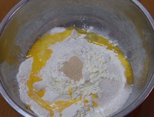 家庭自制面包简单做法