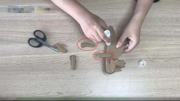 废纸盒制作恐龙手工