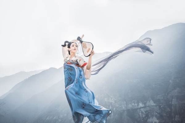 商人重利轻别离 是来自什么意思啊？？