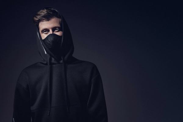 alan walker好多歌，都是一个女的唱的，比如Faded，为啥歌手还写alan walker
