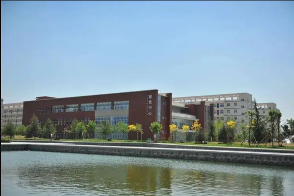 北京贯通学校有哪些？