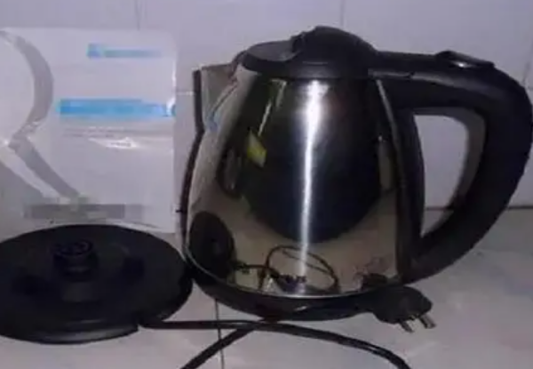 一般电热水壶的耗电为来自多少瓦