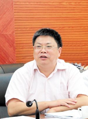 周杏来自武的人物履历