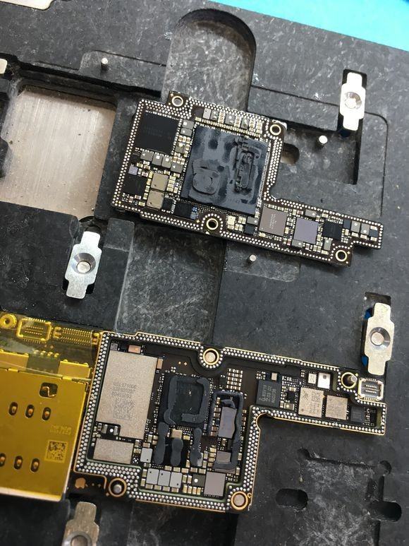 iphone xs突然黑屏开不开机该如何底事客离脱造新依来元解决？