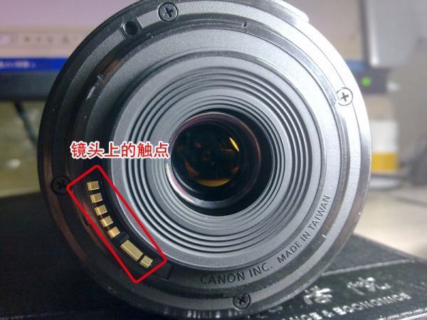 佳能相机显示“与镜头通讯有故障，请清洁镜头触点”是怎么回事？