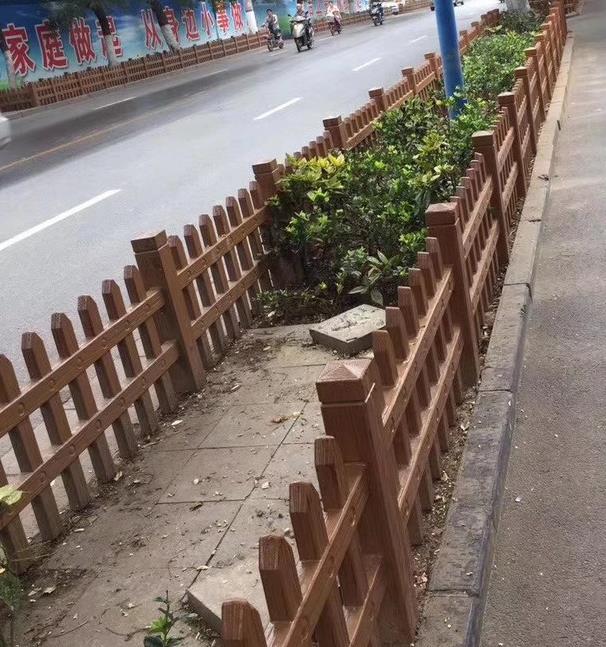 马路护栏高度多少比较合适