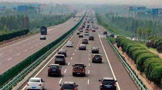 沈海高速1.5公里实线路段，一年产生了多少违章和罚款？