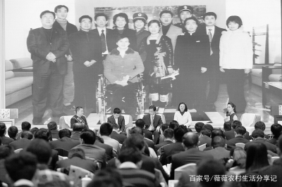 要把立德树人作为教育的根本任务，这是为什么呢？