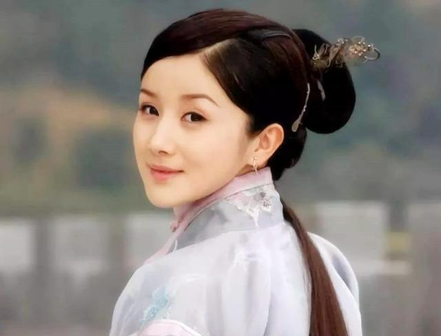董鄂妃、董小宛有什么关系，董鄂妃真的是多尔衮的闺女吗？