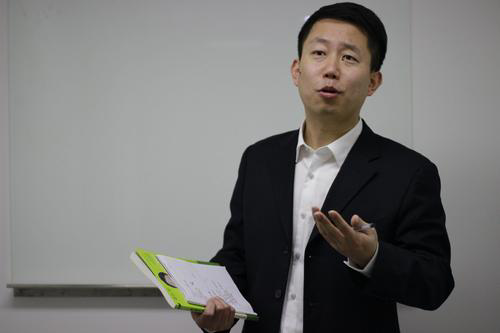 数学考研的张宇是哪个学校的老师？？？喷子、滚啊！