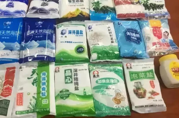 在日常生活中，选用哪种食用盐更好？为什么？