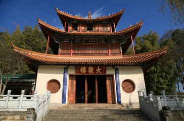 昆明周边旅游景点有哪些