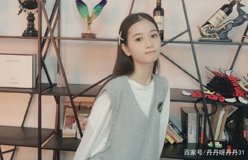 厂妹逆袭成富豪，身价78亿超董明珠，少女董事长张曼如骗过多少人？