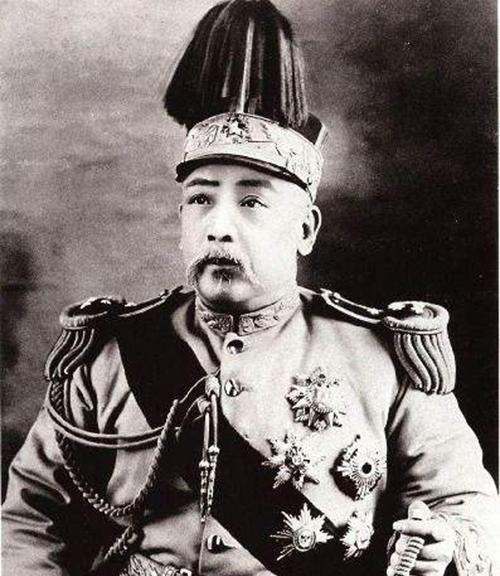 古代将士头盔顶的“避雷针”，到底有什么用呢？