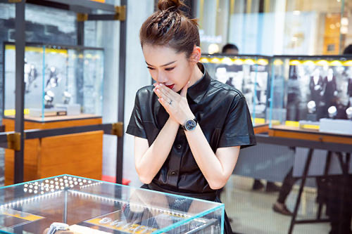 戚薇问芯机人80万你买吗？如果是真的，你会为芯机人买单吗？