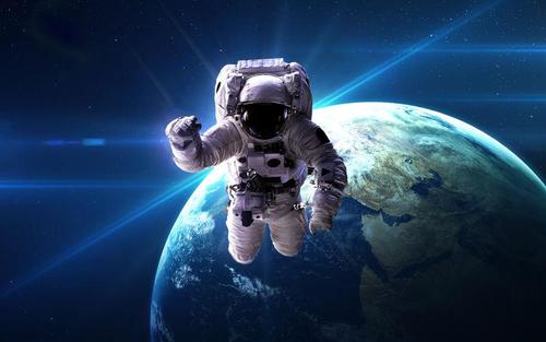 在我们的空间站，航天员太空边喝茶边工作，他们什么时候会启程回家？