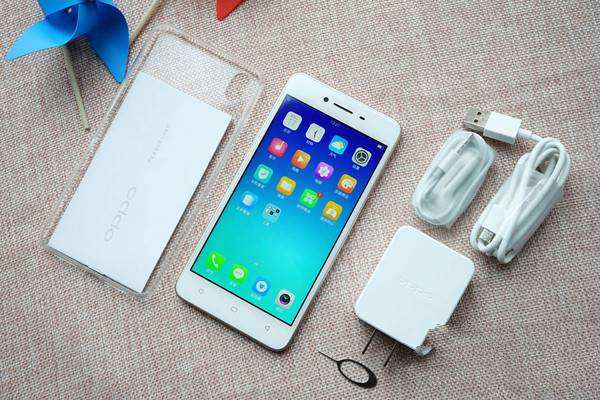 oppoa37m屏几英寸？