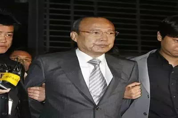 韩国经济由3大财阀支撑，分别是哪几个财阀？