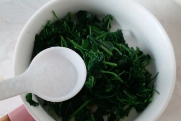 水蜡烛根的食用水蜡烛根怎么食用