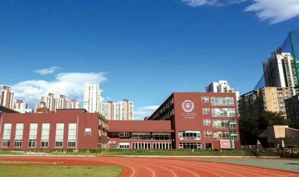 北京英国哈罗国际学校的介绍？具体点啊！