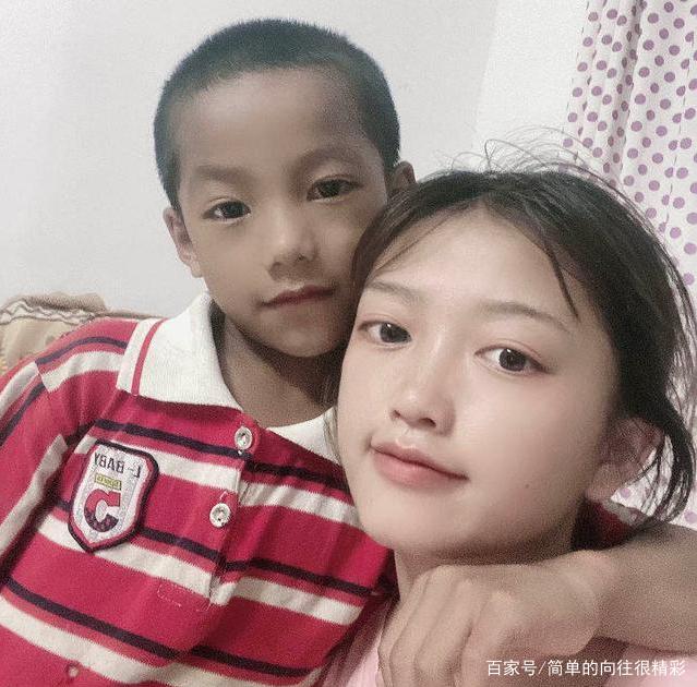 “漂亮妹妹”梁小友：从“土”丫头变大“网红”，为何还认明星当哥哥？
