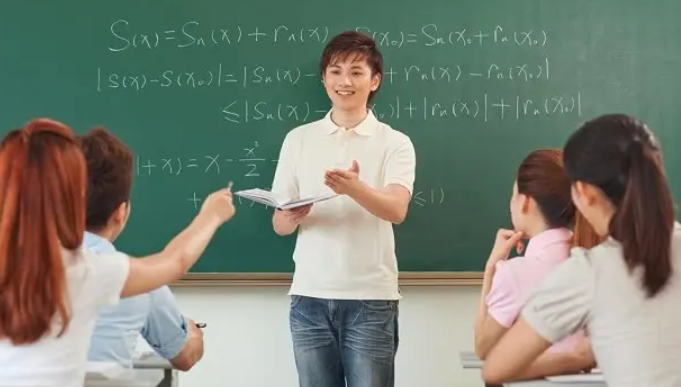 当大学老师的条件