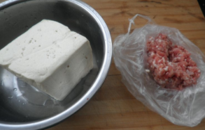 炸肉丸子的做法和配方是什么？
