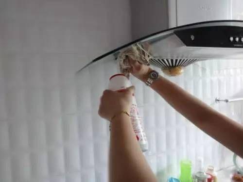 怎样制作油烟机清洗剂？